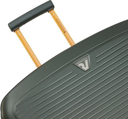 Чемодан Roncato Arcade из полипропилена на 4-х колесах и расширением 418403 Verde Militare (малый)