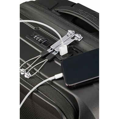 Чемодан American Tourister Airconic с отделением для ноутбука до 15,6" из полипропилена на 4-х колесах 88g*005 Onyx Black (малый)