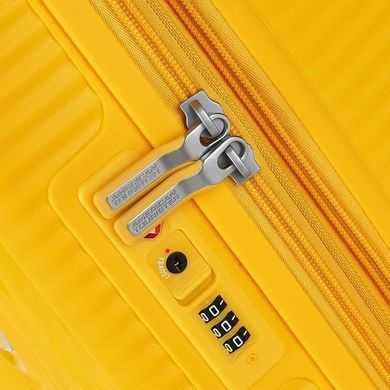 Валіза American Tourister Soundbox із поліпропілену на 4-х колесах 32G*001 Golden Yellow (мала)