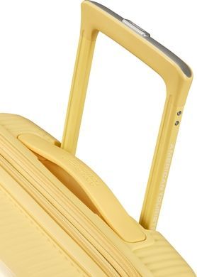 Чемодан American Tourister Soundbox из полипропилена на 4-х колесах 32G*001 Pastel Yellow (малый)