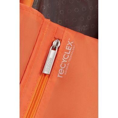 Чемодан из полипропилена на 4-х колесах American Tourister Starvibe MD5*004 Papaya Smoothie (большой)