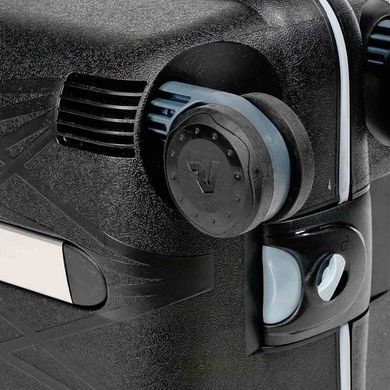 Валіза з поліпропілену на 4-х колесах Roncato Light 500714/01 Чорна (мала)